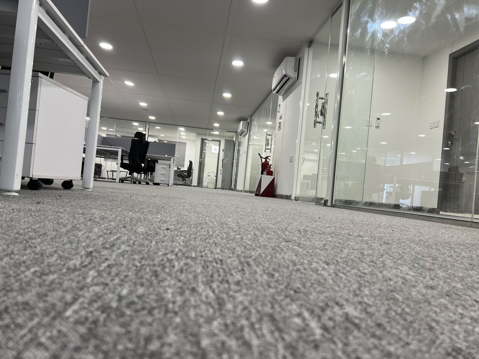 Glass Partition Price in Dubai: Office Partitions, Glass Types and Costs – photo 1